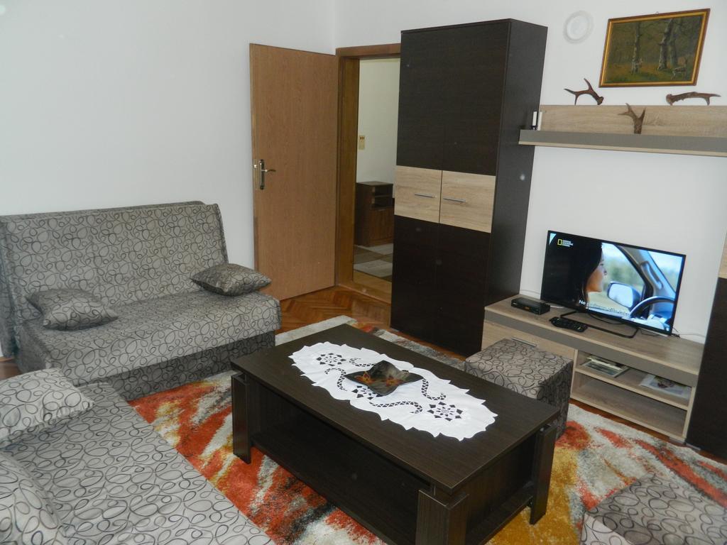 טיינטישטה Apartman Sutjeska מראה חיצוני תמונה