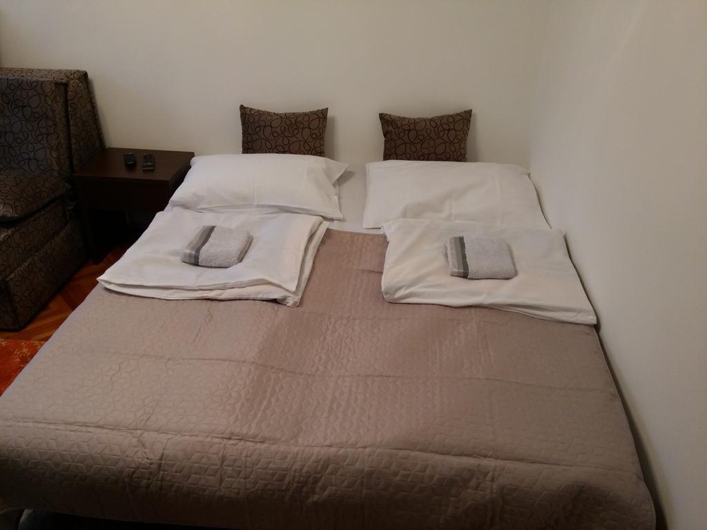 טיינטישטה Apartman Sutjeska מראה חיצוני תמונה